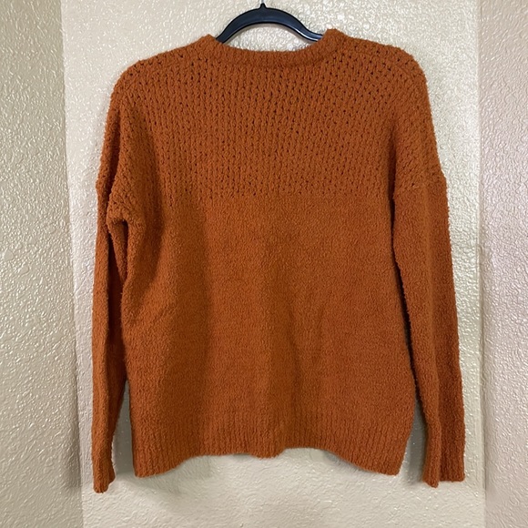 Cupcakes and cashmere sweater - Picture 2 of 4